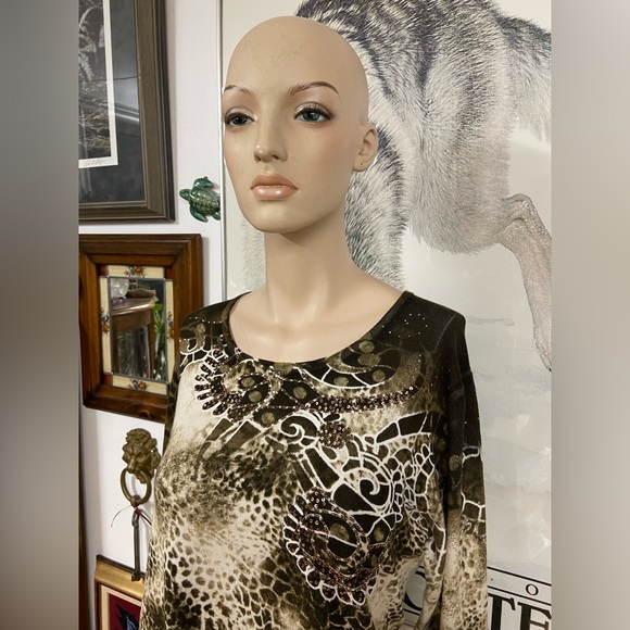 🐦⬛-4/$20🐦⬛ Beaded Embellishments Animal Print Long Sleeve - Picture 4 of 13